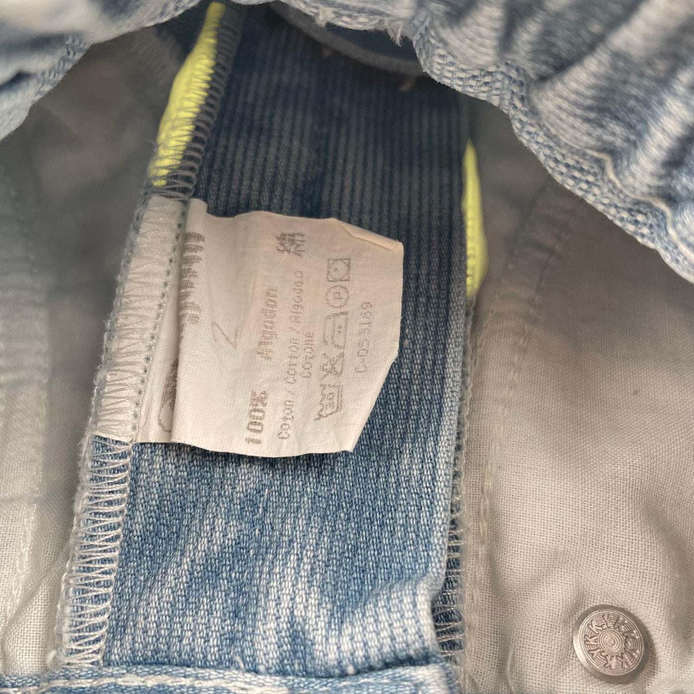 Jean neuf vintage 4 ans