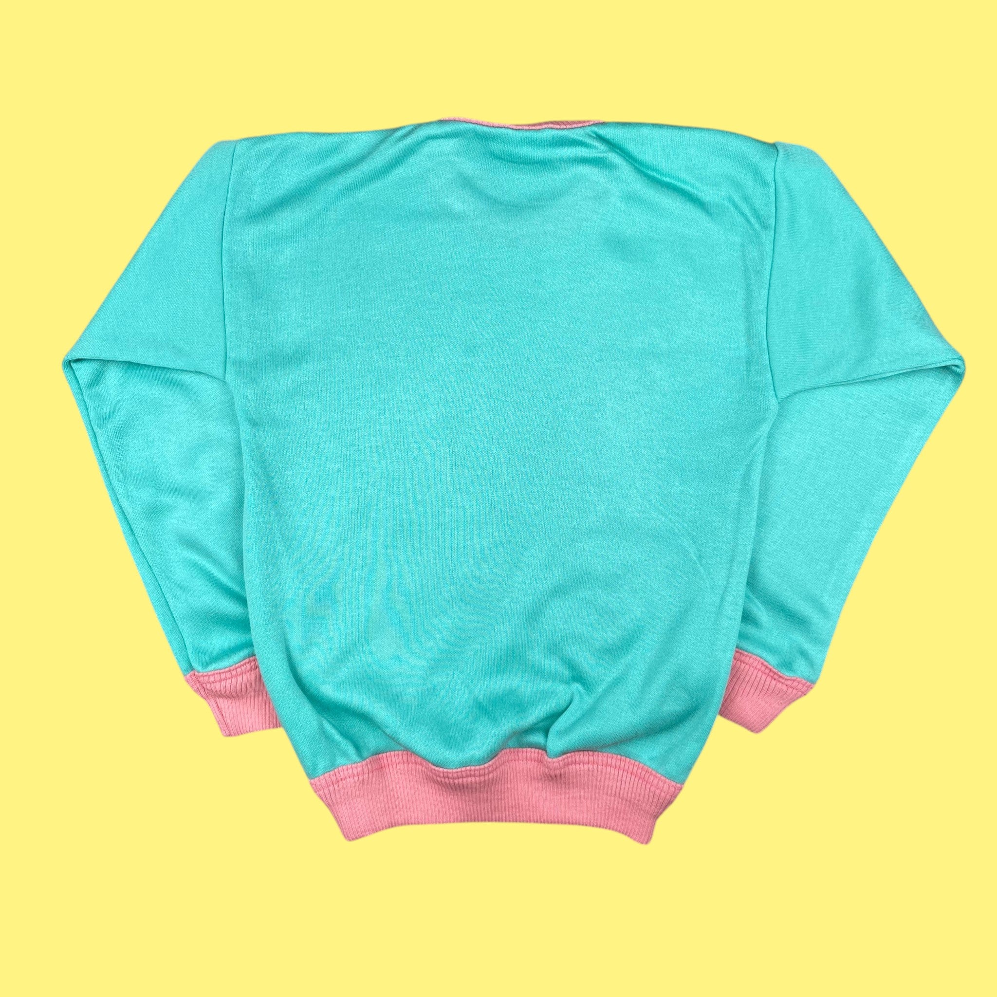 Sweat vintage neuf pastel 7 ans