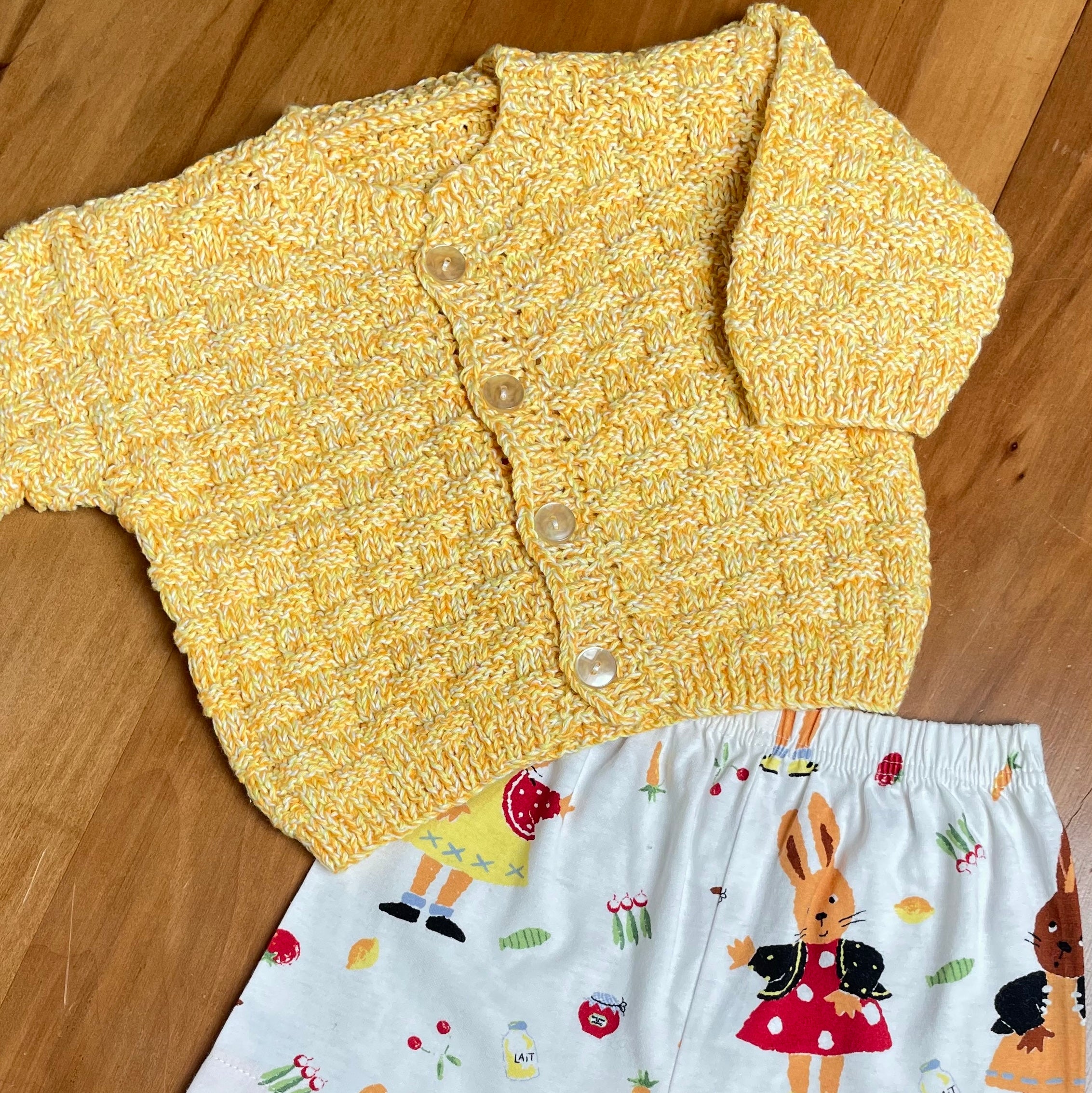 Gilet fait main coton 3 et 6 mois