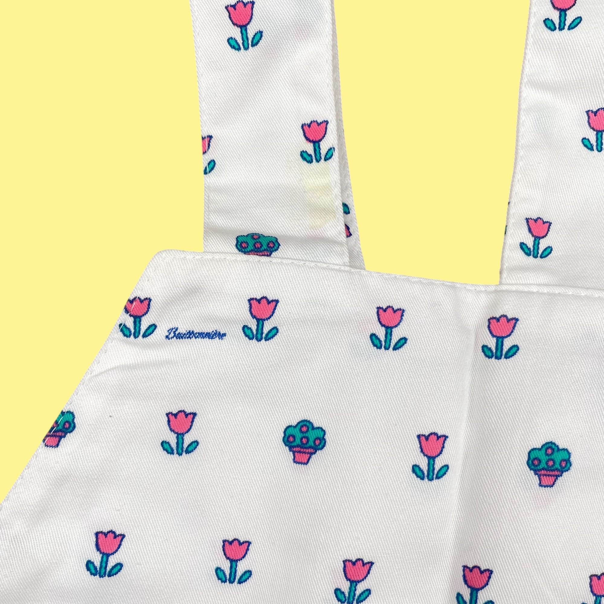 Salopette fleurie neuve 3-4 ans