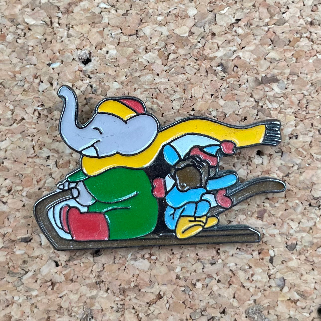 Pin's Babar hiver