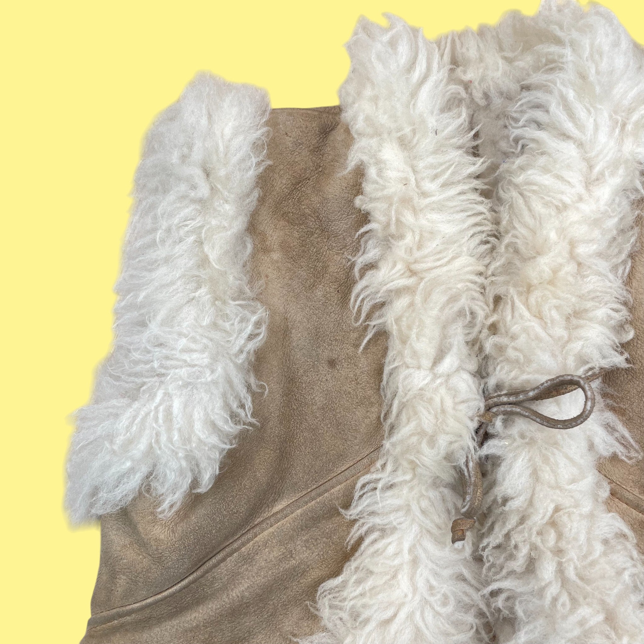 Gilet sans manches cuir 4-5 ans