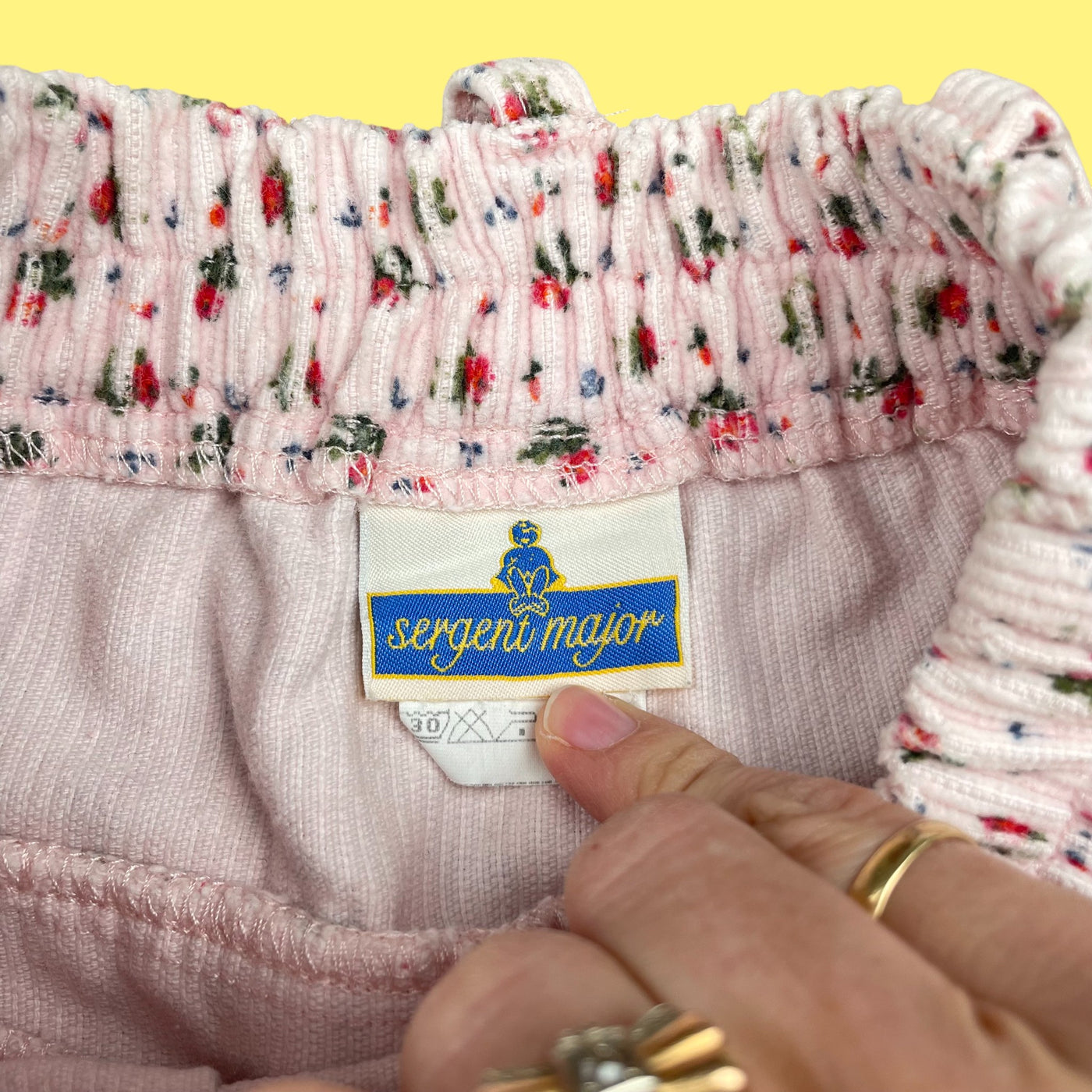 Pantalon velours fleurs vintage 4 ans