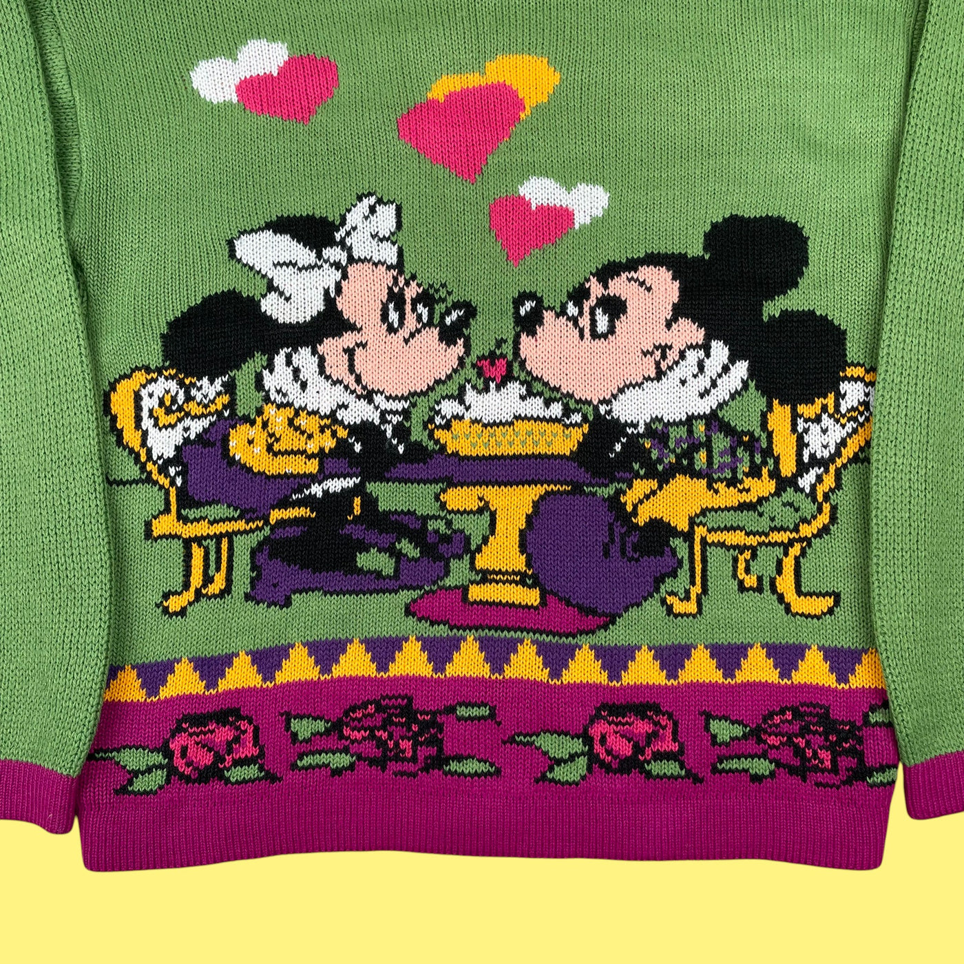 Pull vintage Mickey et Minnie 8 ans