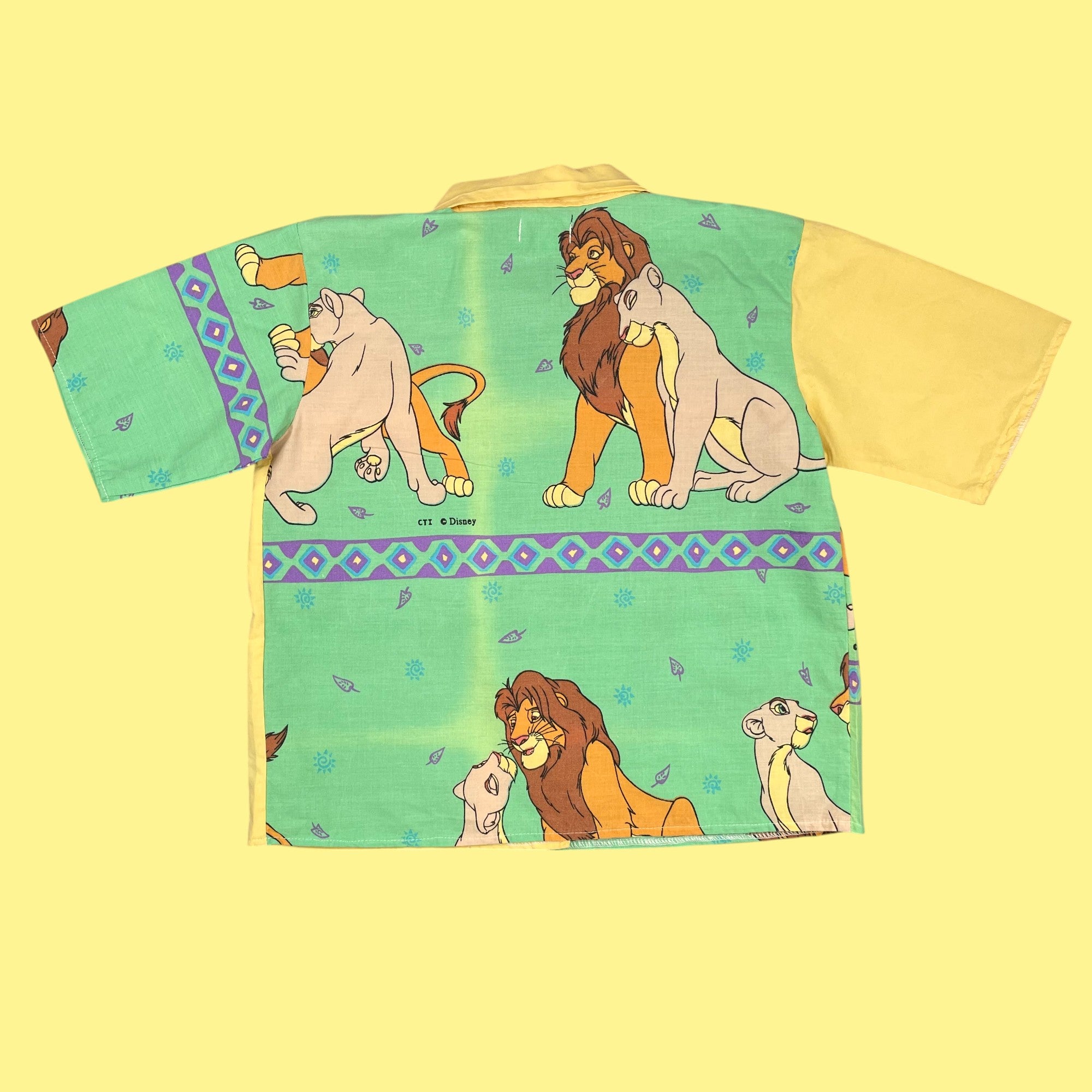 Chemise Nauco upcyclée Roi lion 2 et 6 ans