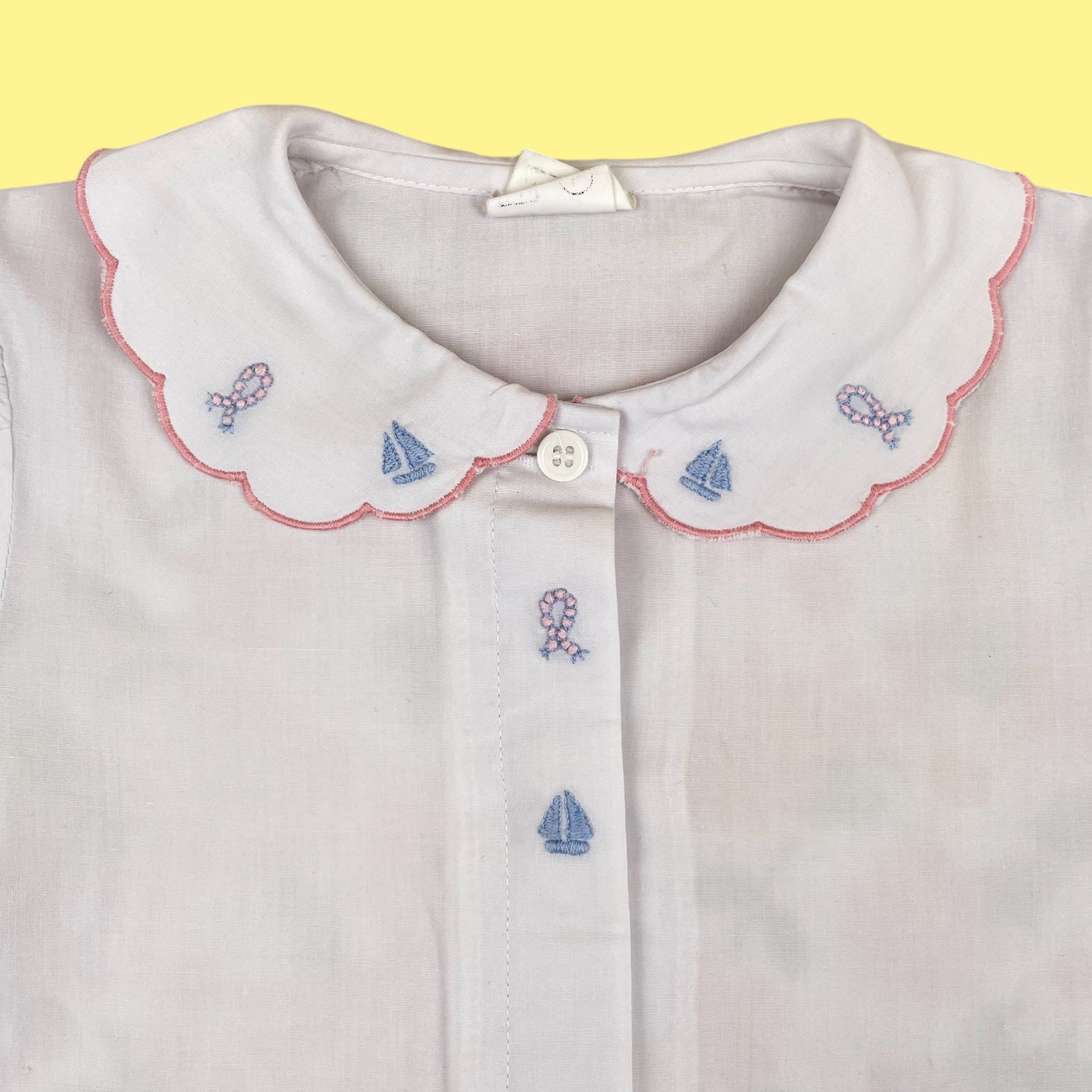 Chemisier vintage brodé 2 ans