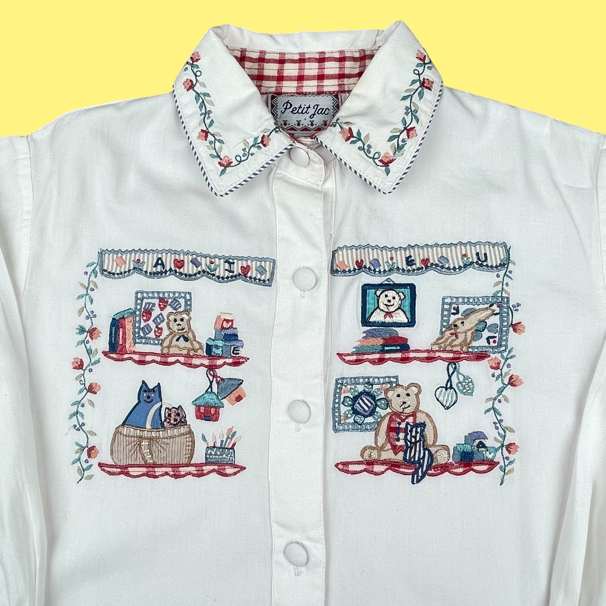 Chemisier vintage brodé 3 ans