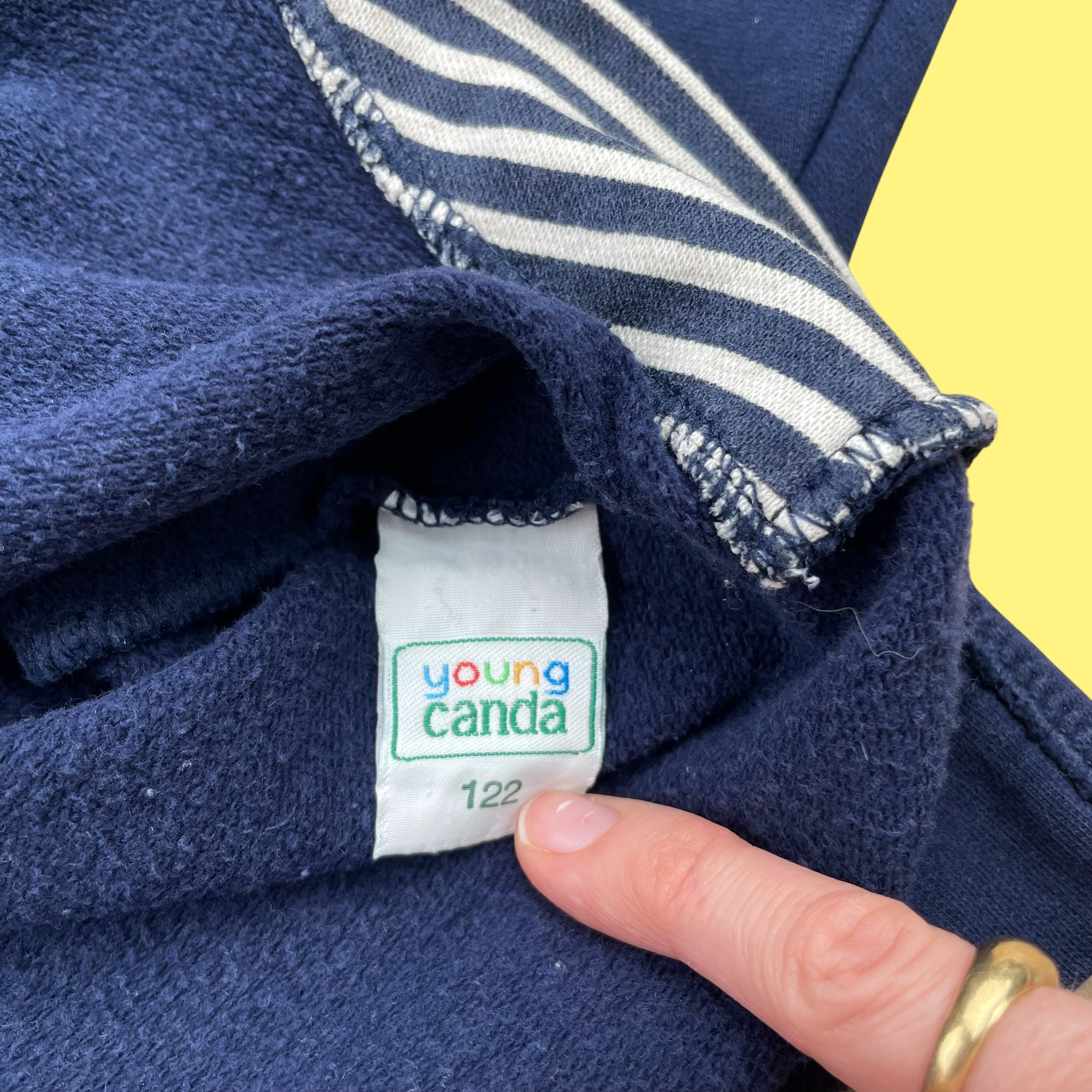 Sweat Pocahontas vintage 8 ans