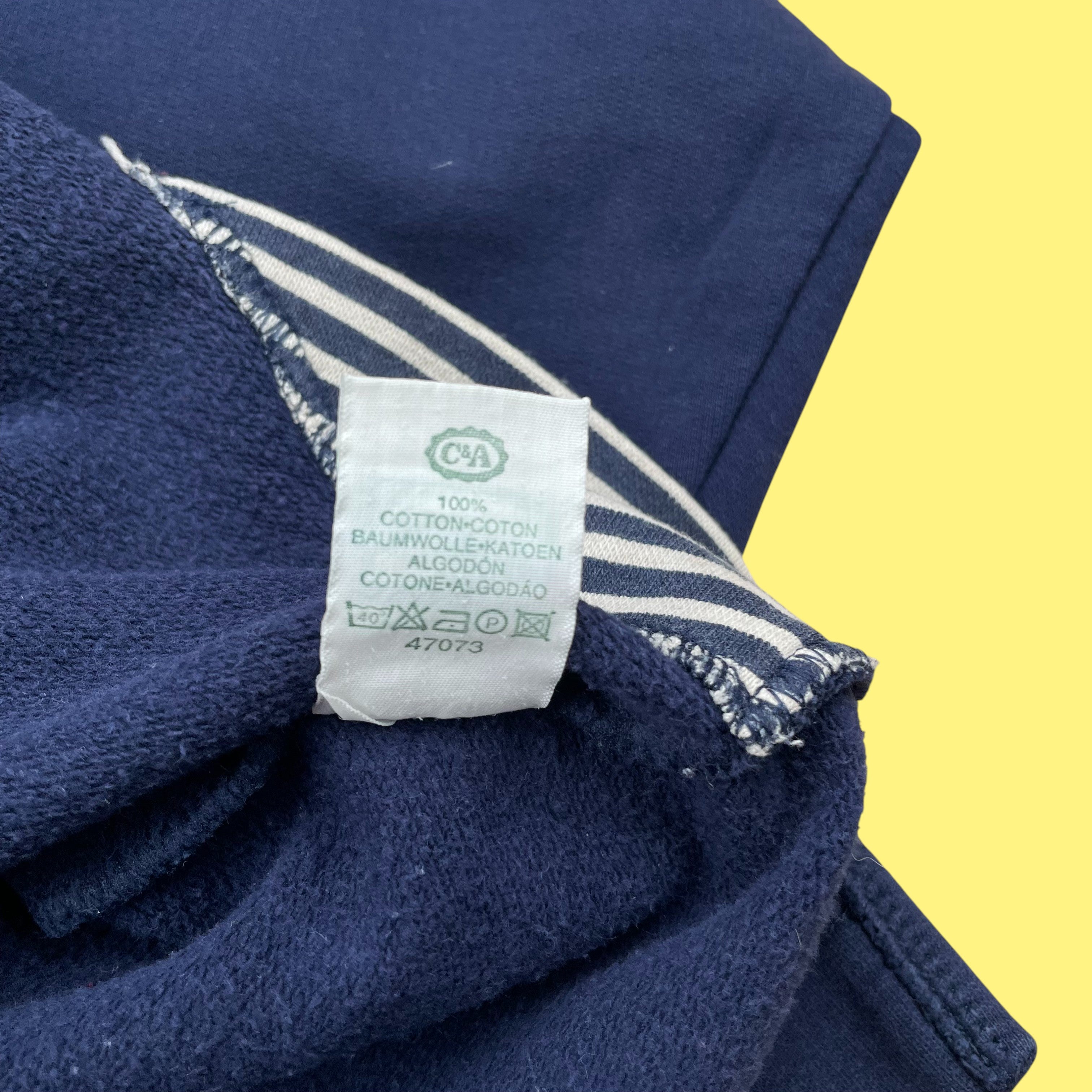 Sweat Pocahontas vintage 8 ans