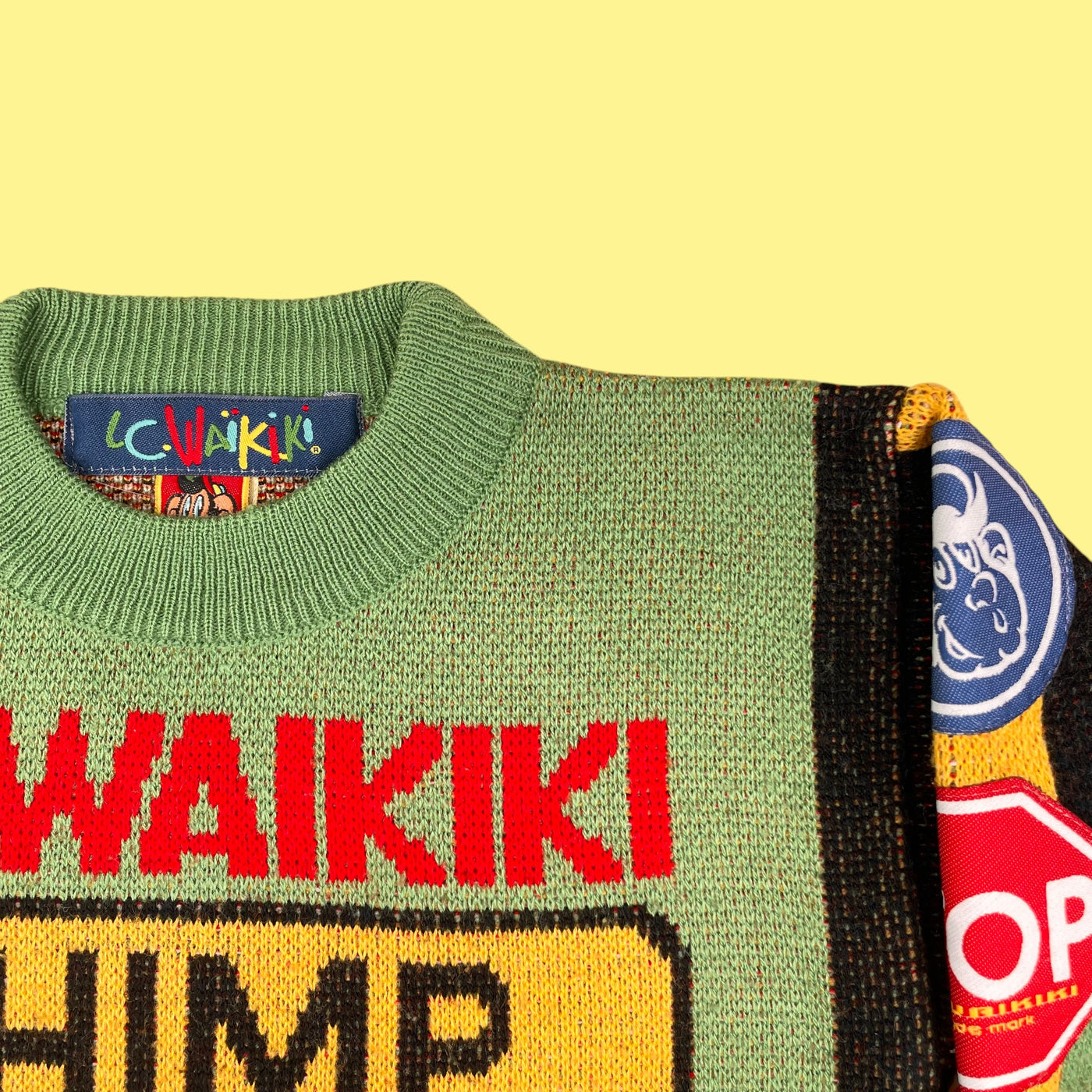 Pull Waikiki 18 mois
