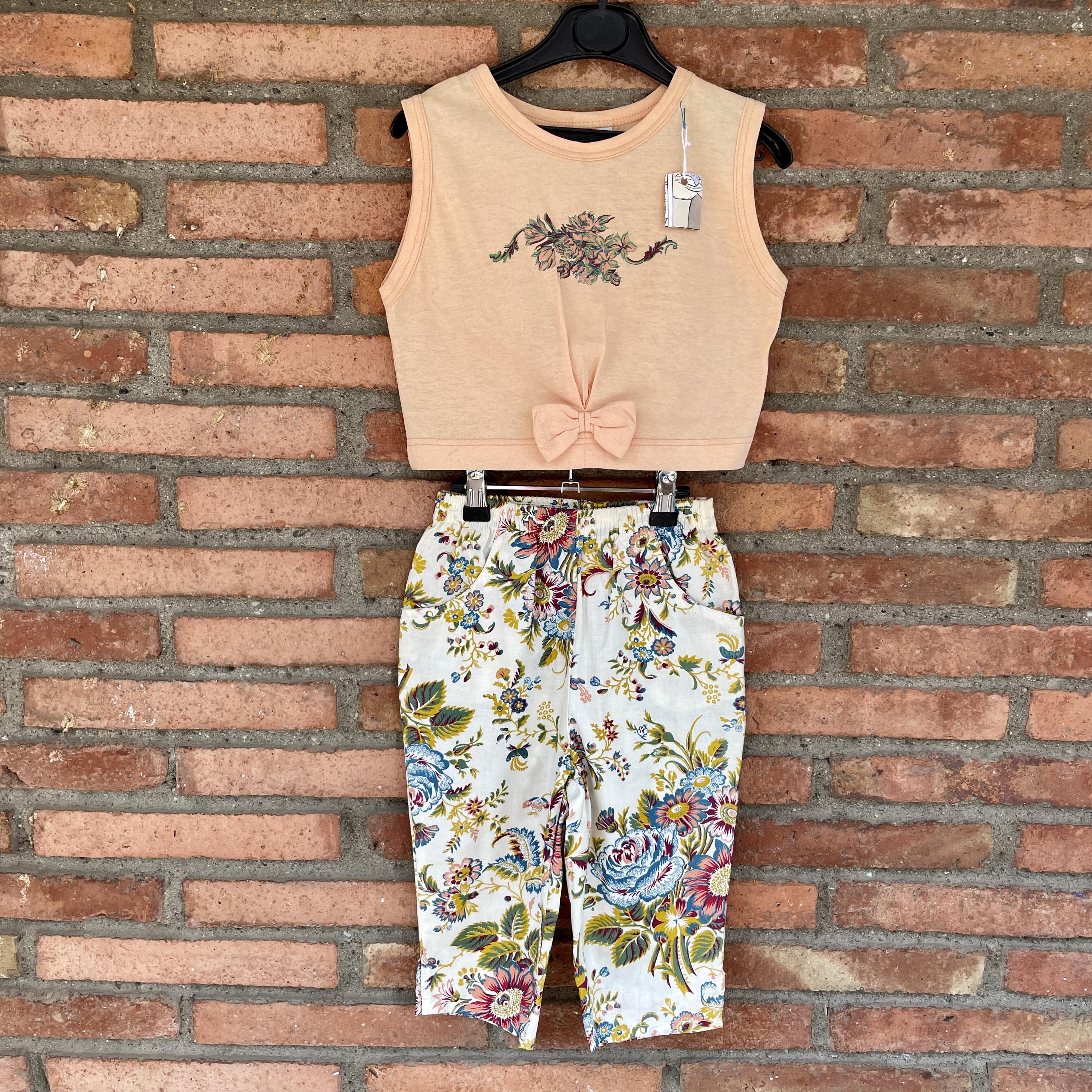 Ensemble neuf fleuri 18 mois